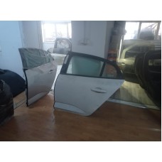 Megane-3 Hatasız Boyasız Arka Kapılar