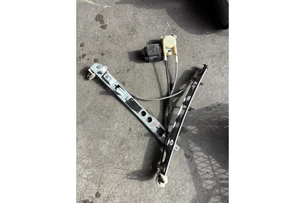 Megane-2 Sağ Ön Elektrikli Cam Krikosu Megane-2 Sağ Ön Elektrikli Cam Krikosu