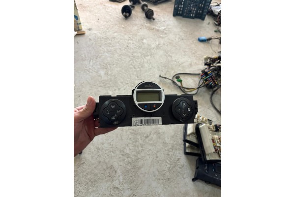 Megane-2 Dijital Klima Paneli Megane-2 Dijital Klima Paneli