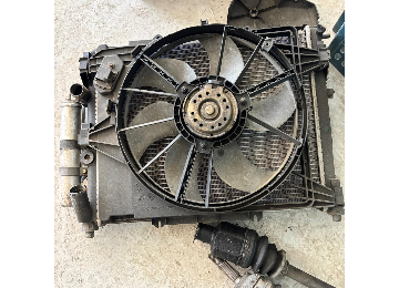 Clio-2 Radyatör Fan Seti