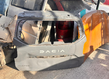 Dacia Duster Bagaj Kapağı