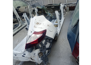 Megane-3 Sağ Arka Çamurluk